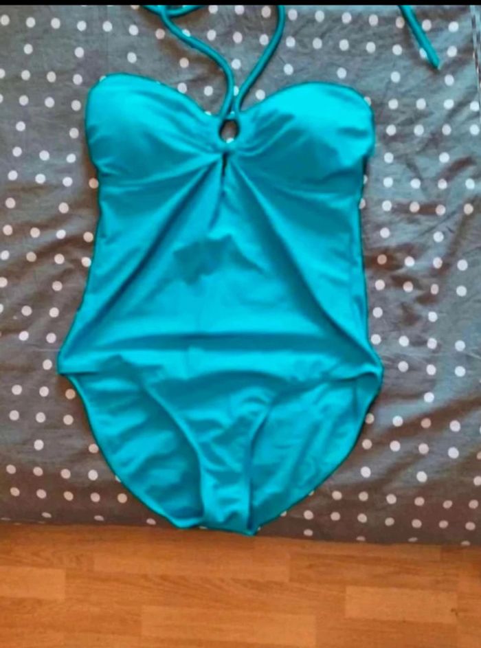 Maillot de  bain  1  pièce - photo numéro 2