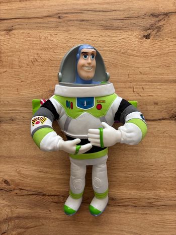 Buzz l’éclair jouet peluche