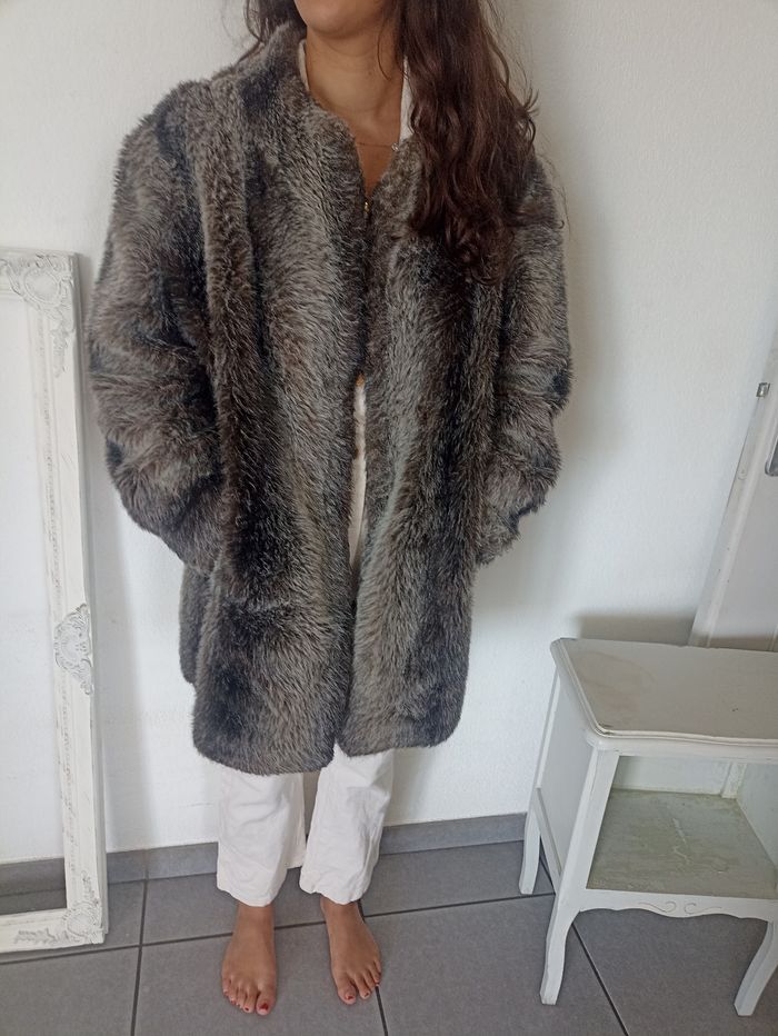 Magnifique et chaud le manteau fausse fourrure a prix tout doux - photo numéro 6