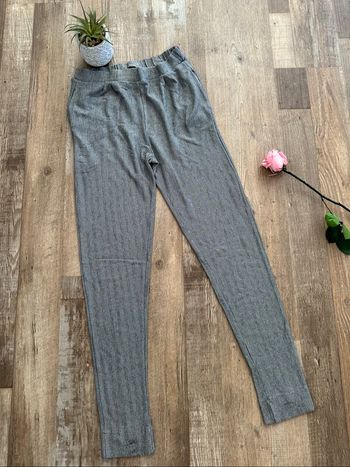 - Pantalon Pull & Bear    - Taille S - Très Bon état