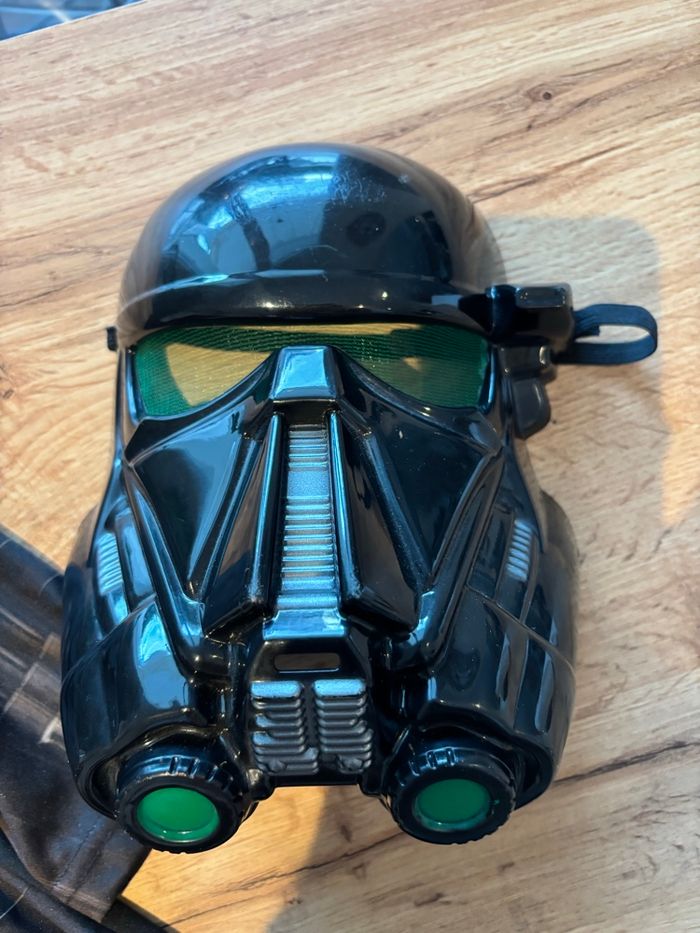 Déguisement Star Wars stormtrooper noir taille 5 6 ans - photo numéro 2