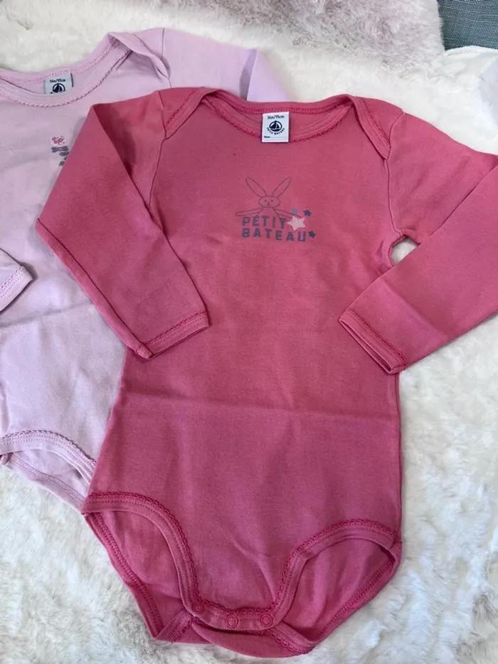 Lot 2 bodies taille 36 mois petit bateau - photo numéro 2