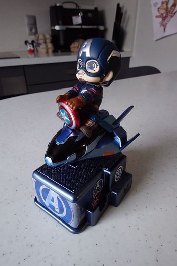 Figurine Hot Toys Cosbaby Cosrider Marvel Avengers Captain America (Exclu Disney US)
