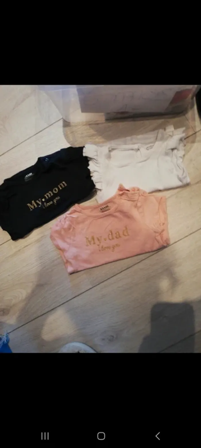 Caisse de 28 vêtements 6 mois fille - photo numéro 5