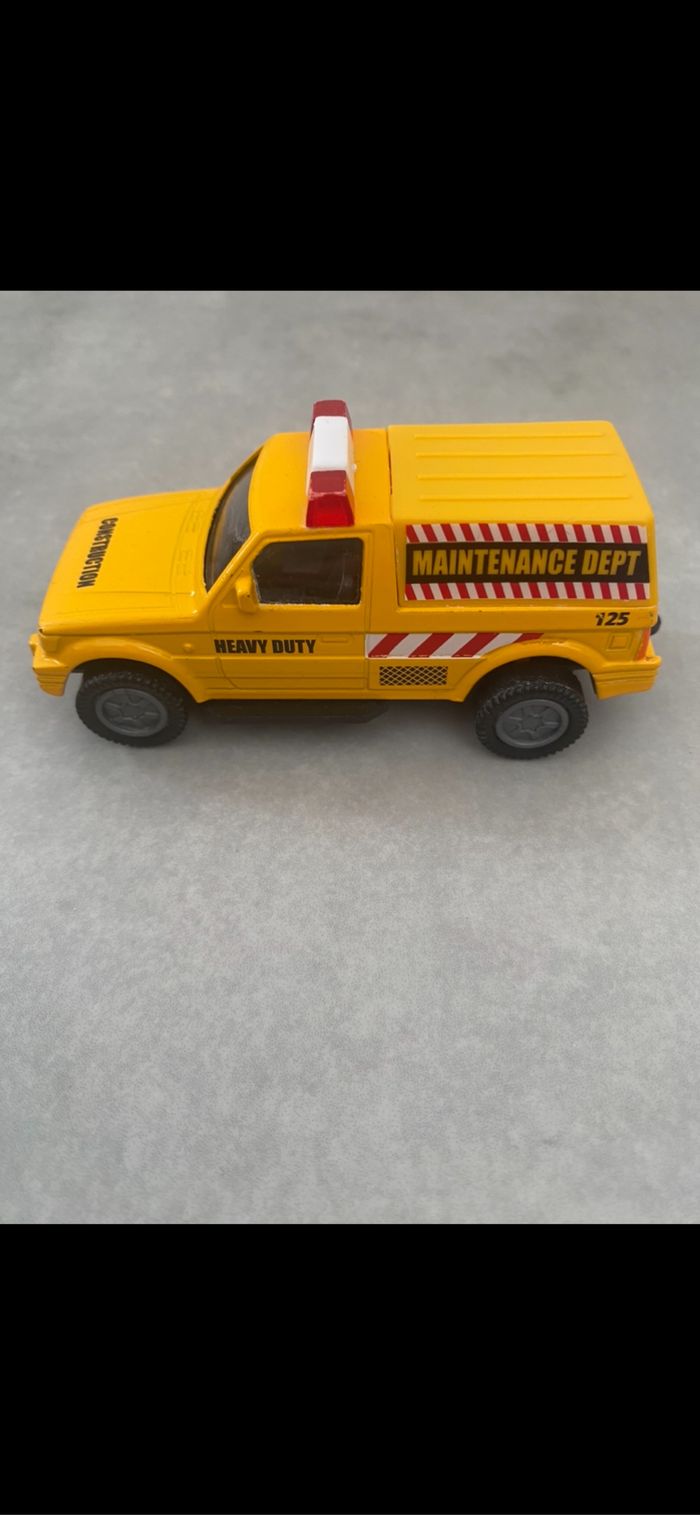 Voiture de chantier maintenance - photo numéro 2