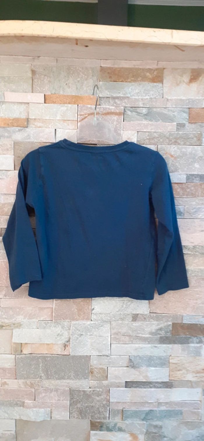 Tee shirt manches longues kiabi 6 ans - photo numéro 2