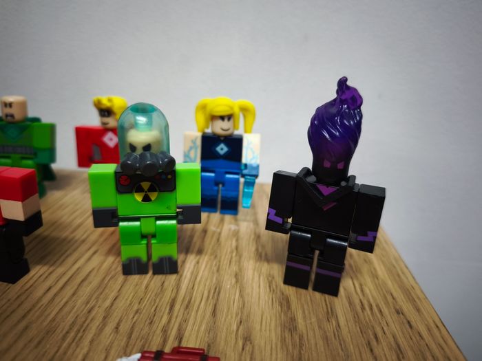 Lot figurines Roblox Heroes of Robloxia - photo numéro 2