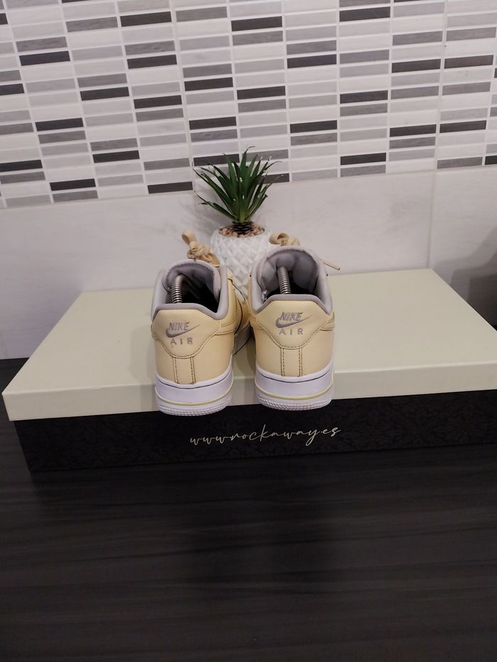 Baskets AIR force taille 37.5 - photo numéro 10