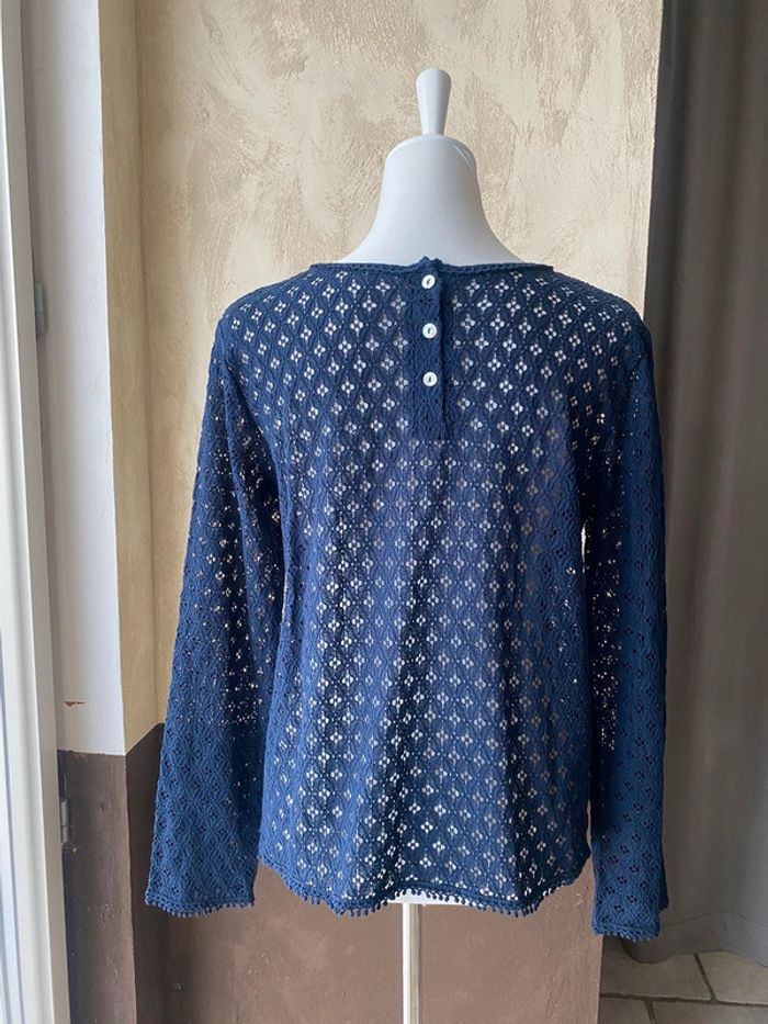 Blouse marine ajourée volantée M - photo numéro 5