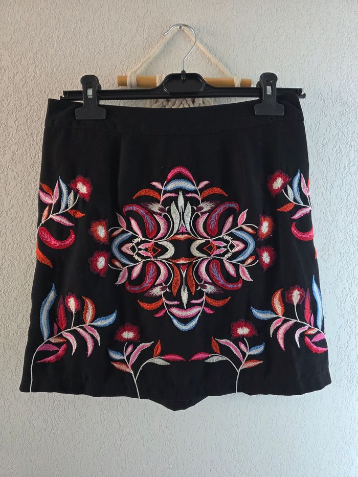 Jolie jupe noire vero moda taille m