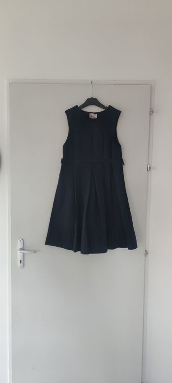 Robe  marque Createx Jeunesse taille 12 ans bleu marine fille, très bon état