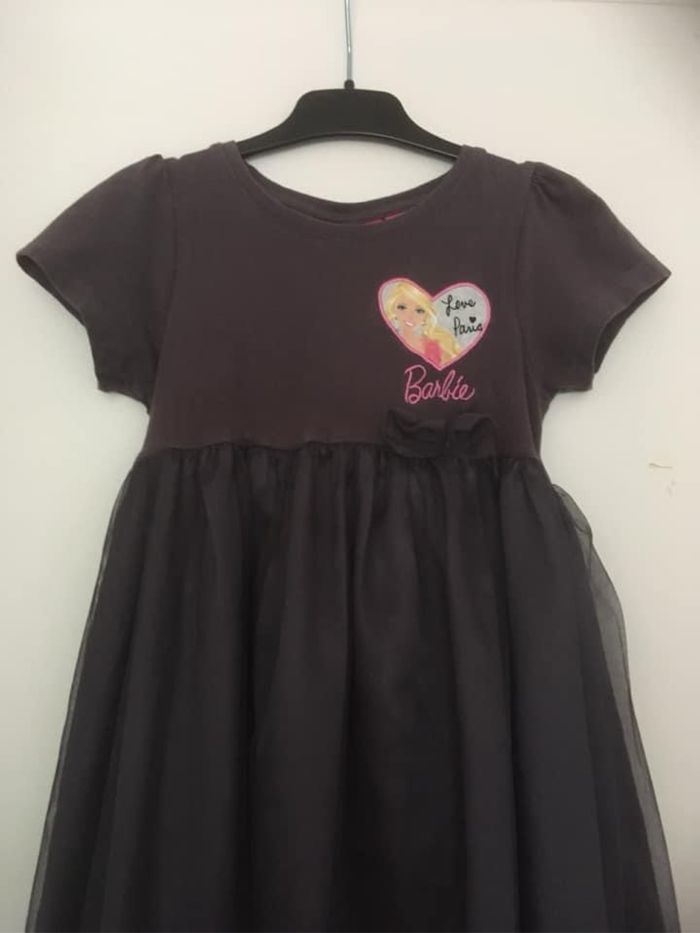 Robe Barbie 4/5 ans (DON) - photo numéro 2