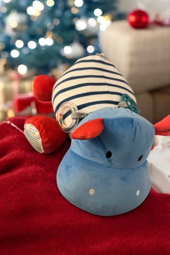 Grande peluche d’activité Oxybul – Éveil bébé