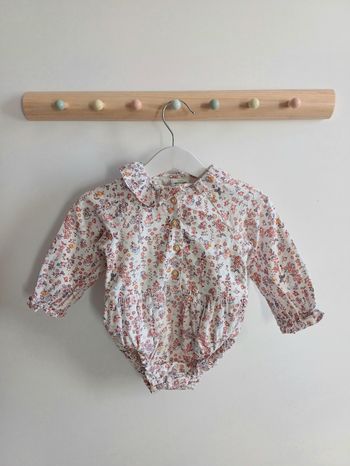 Combinaison courte tape à l'œil