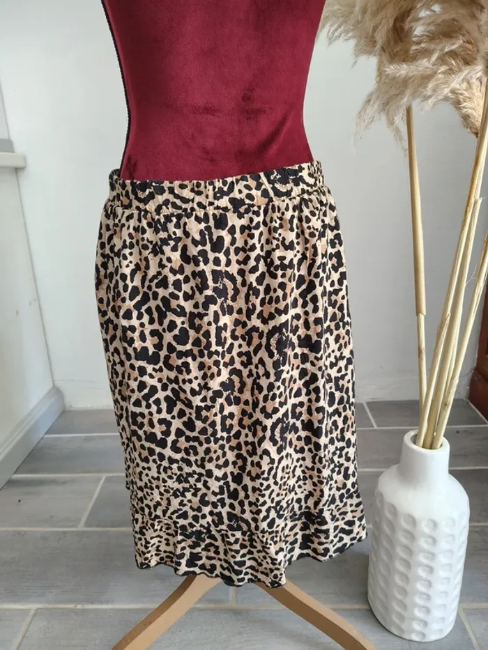 Jolie jupe femme motif léopard 🎀 40 - photo numéro 4