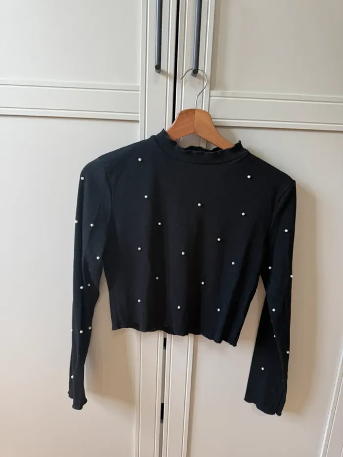 Joli haut à perles M/38