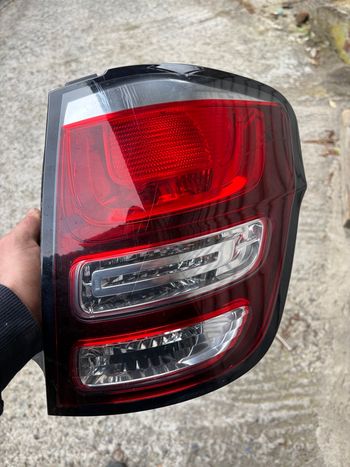 Feu arrière Citroën c3 2013