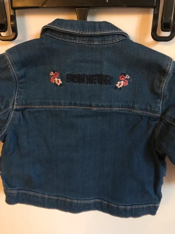 Jolie veste en jean fille - photo numéro 2