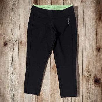 🌸 Legging court noir et vert fluo - Taille 38 🌸