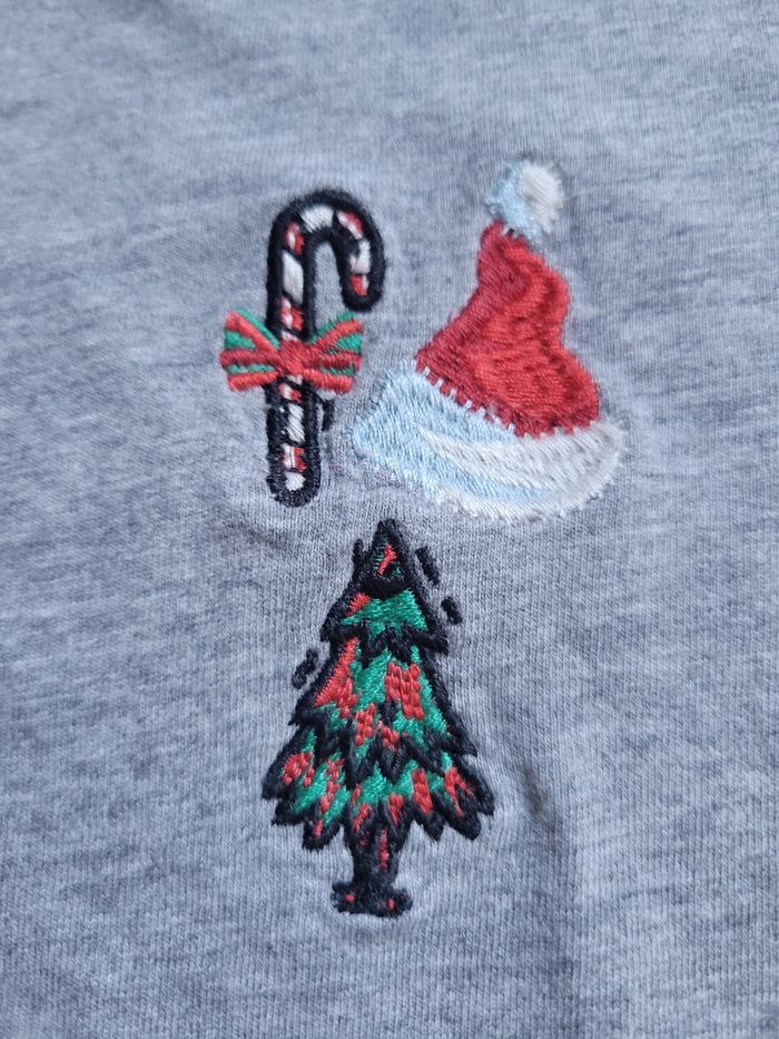 Tee-shirt avec broderies de Noël t M - photo numéro 2