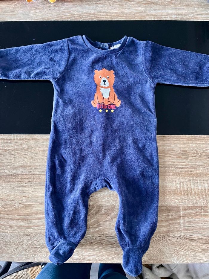 Lot de pyjamas - photo numéro 4