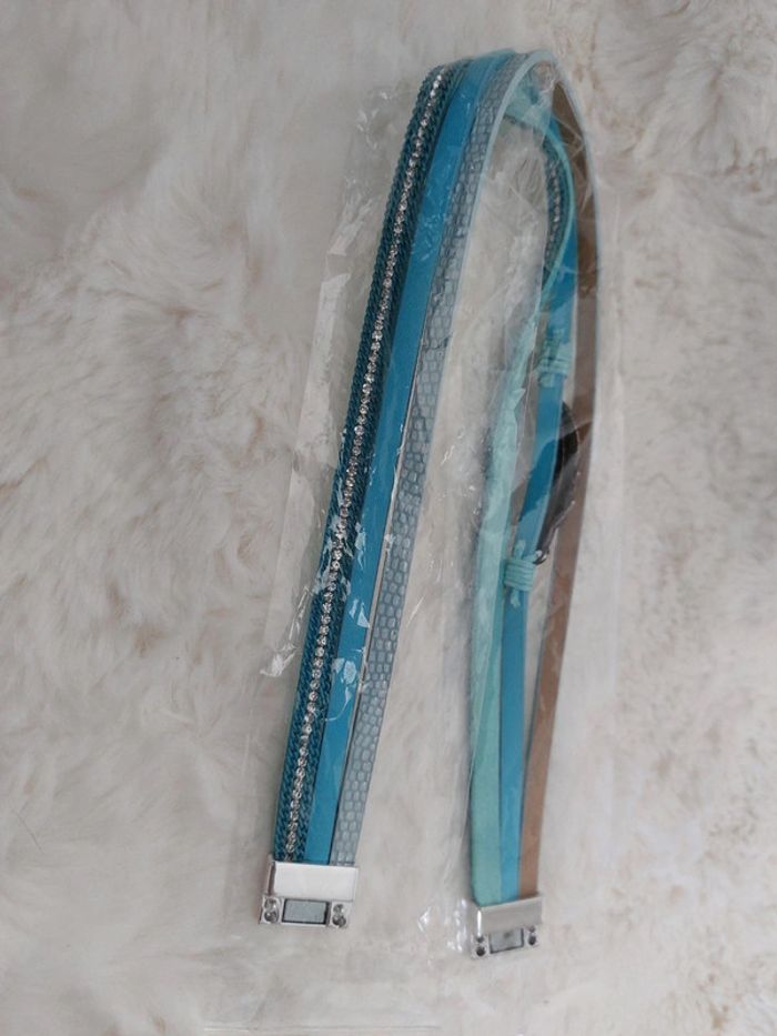 Manchette turquoise et bleu ciel & strass