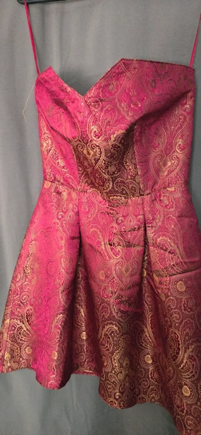 Robe Naf Naf taille 36 - photo numéro 2
