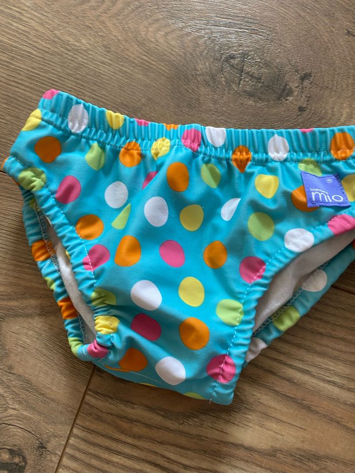 2 culottes maillot de bain imperméable T18 mois