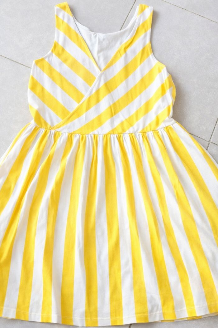 Lot de 3 robes fille 10 ans excellent état - photo numéro 3