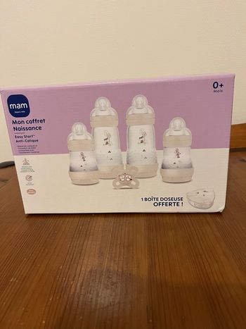 Coffret de naissance Mam neuf 