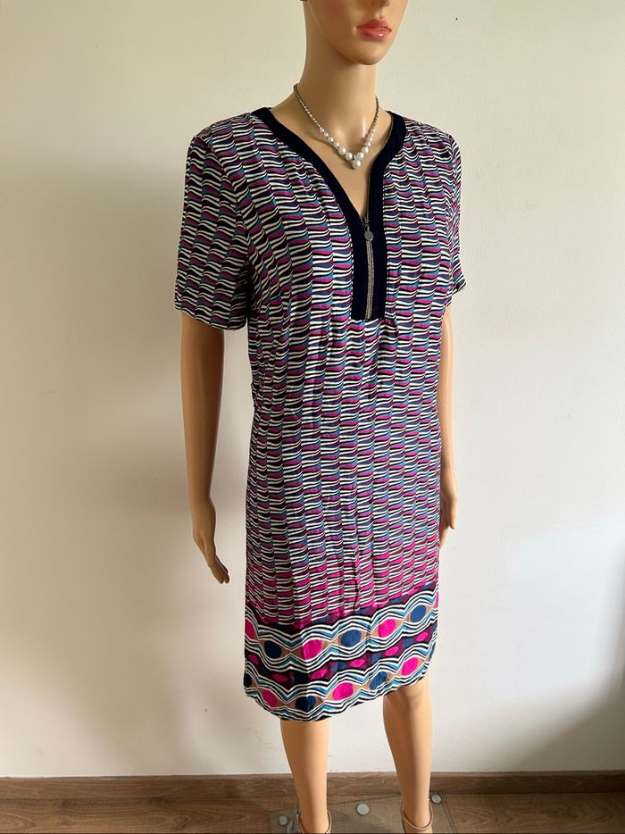 Robe imprimée à manches courtes Christine Laure taille 1 jamais portée - photo numéro 2