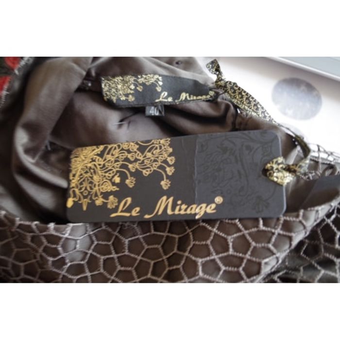 LE MIRAGE - Robe courte brodée T40 - photo numéro 8