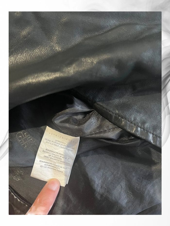 Manteau noir – Patrice Bréal - photo numéro 2