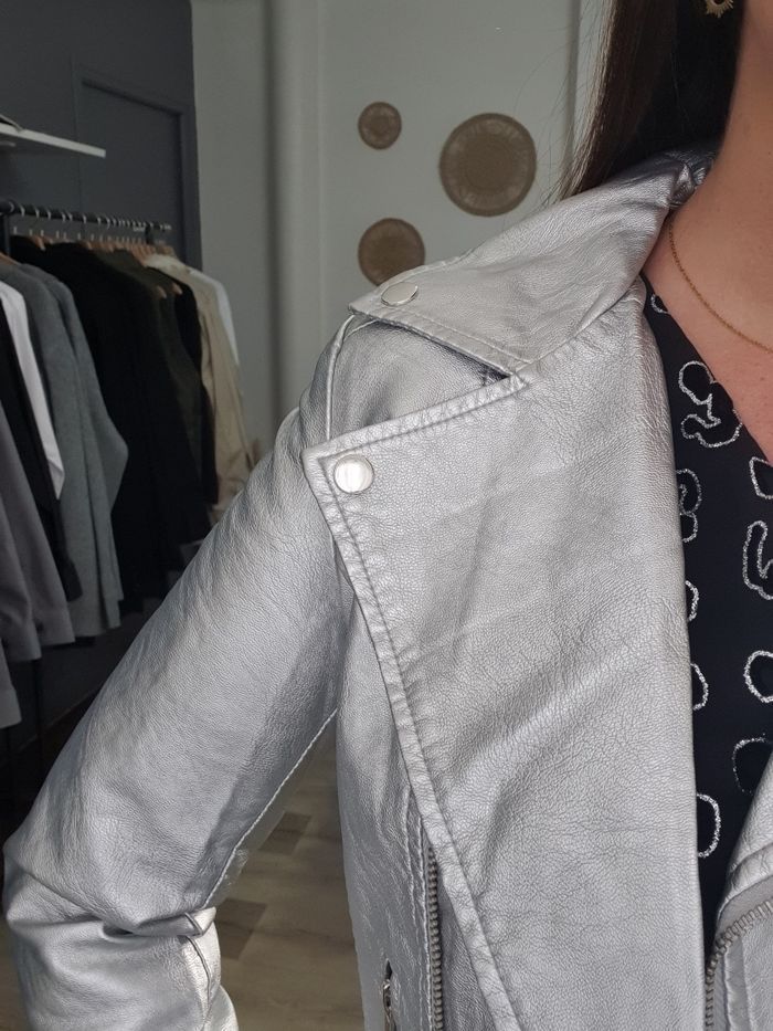 Perfecto simili cuir argenté Dubai Taille M - photo numéro 5