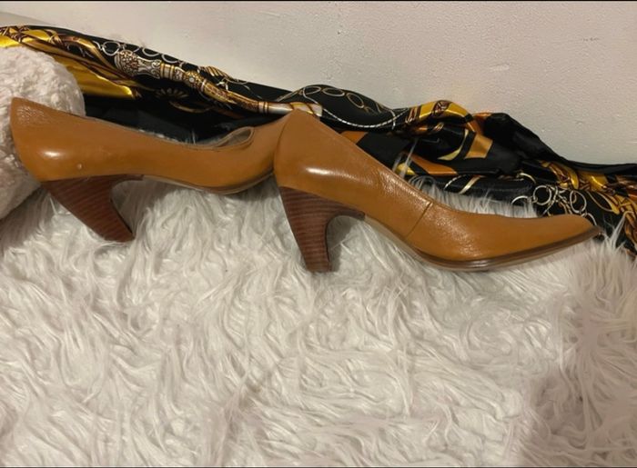 Très belle paire d’escarpins couleur camel / san marina - photo numéro 4