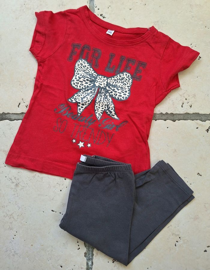 T-shirt rouge et corsaire été fille - 4 ans - photo numéro 1