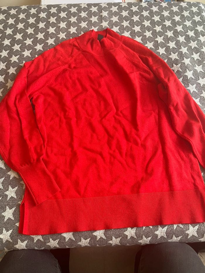 Pull rouge amisu