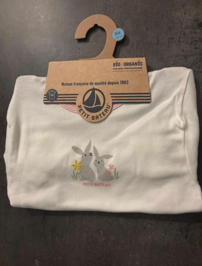 Tee-shirt,fille ,6 ans (petit bateau)