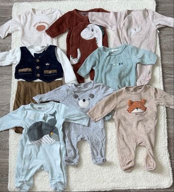 Vêtement pyjama taille 1 mois 