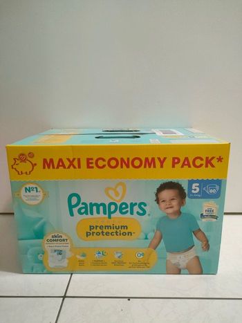 80 couches Pampers  taille 5 premium protection