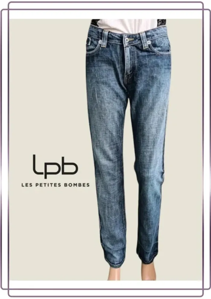 Jean vintage y2k Les Petites Bombes, coupe straight ,taille basse , 100 % coton