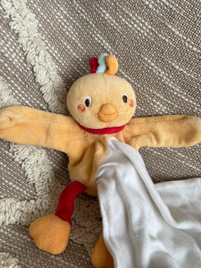 Peluche doudou mouchoir 16cm sucre d’orge poule poussin oiseau jaune et rouge très bon état - photo numéro 3