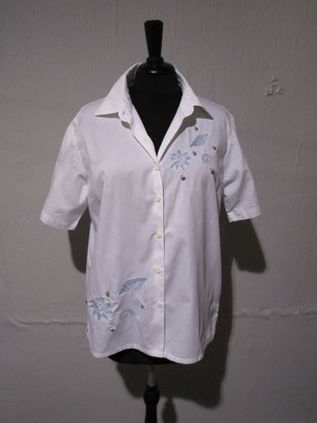 Chemisier blanc broderies bleues coquillages Jac Jac 40 TBE