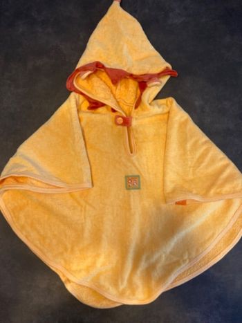 Cape de bain bébé