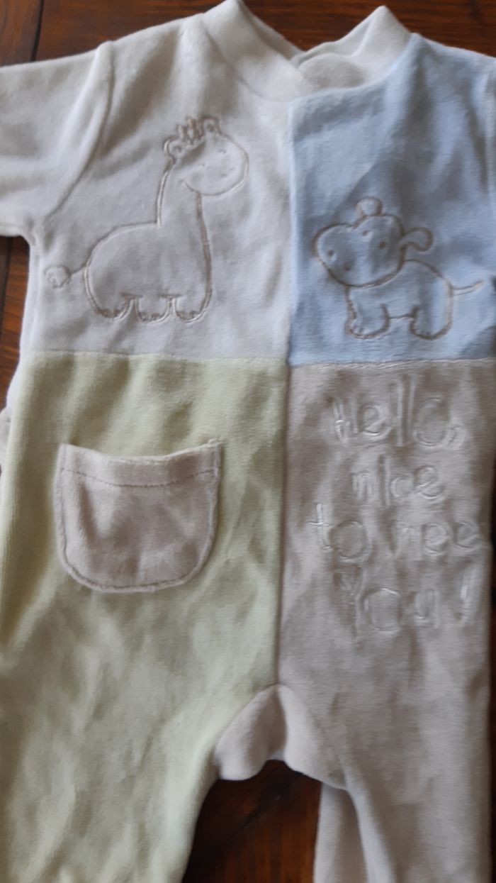 Pyjama - photo numéro 2