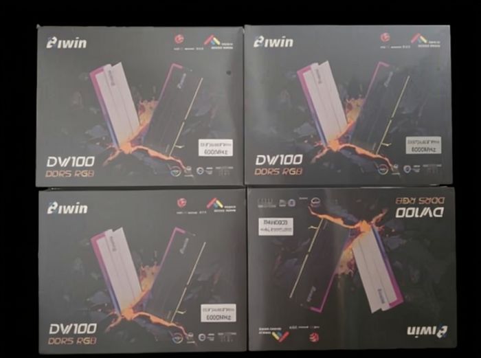 RAM ×4 DDR5 6000 MHz 32 Go 2 x 16 Go CL30 Blanc Blister Urgent Négociable - photo numéro 2