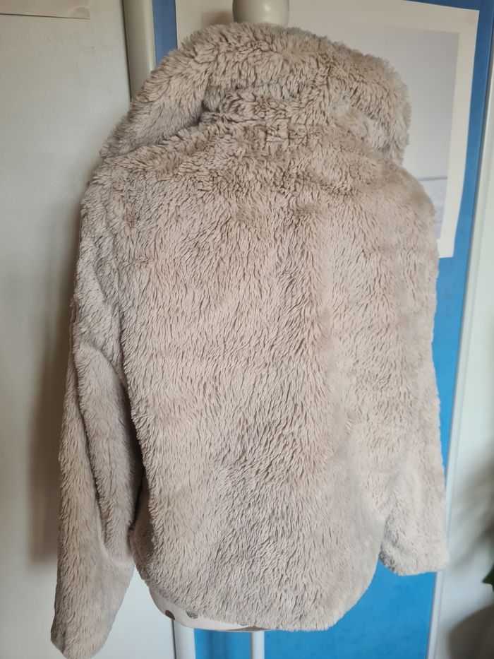 Veste fausse fourrure beige / Taille S - photo numéro 4
