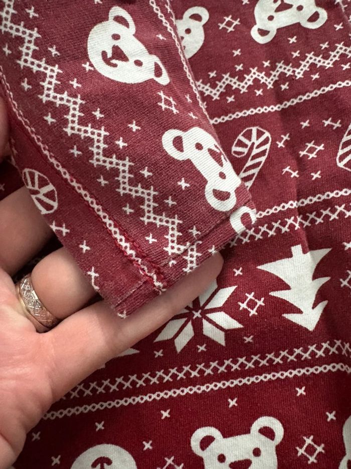 Pyjama fin Noël 7-8 ans - photo numéro 10