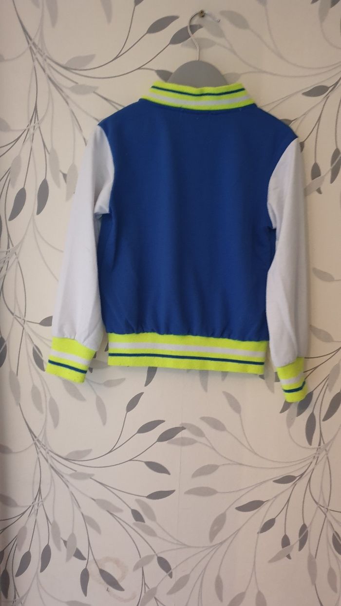 Veste taille 4ans très bonne état - photo numéro 4