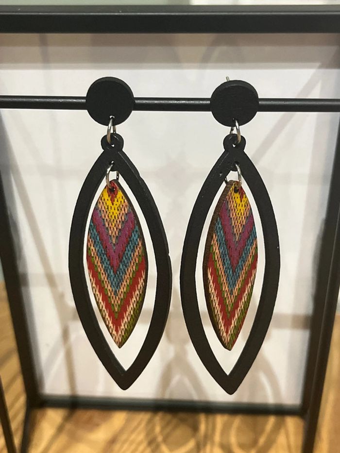 Boucle d’oreille en bois